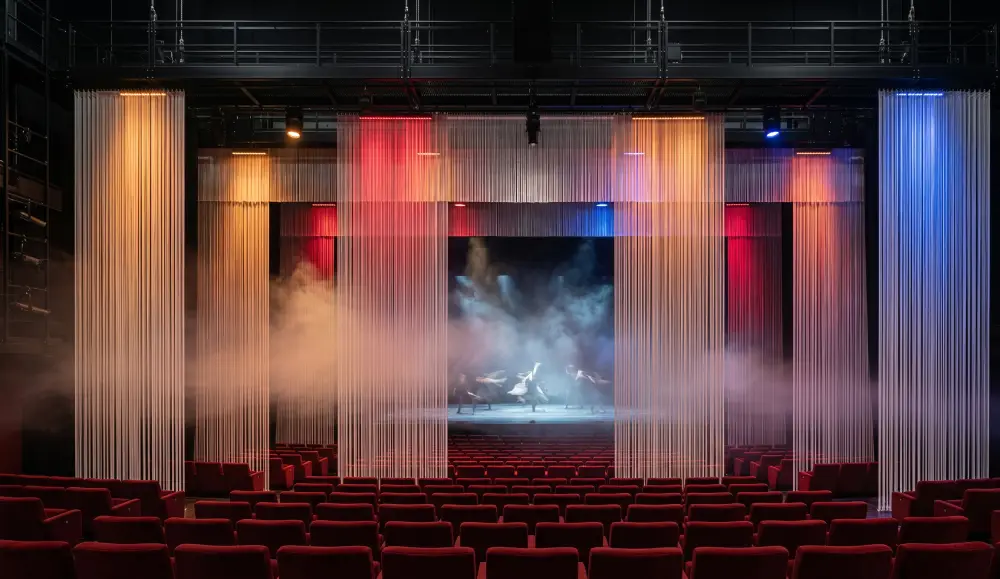 FADENVORHANG theater-bhne